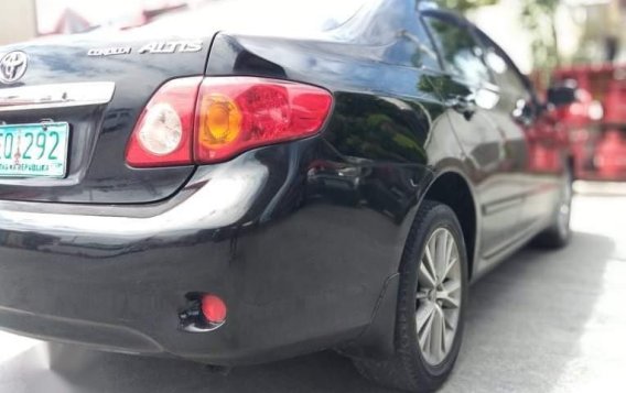 Black Toyota Corolla Altis 2010 for sale in Manual-3