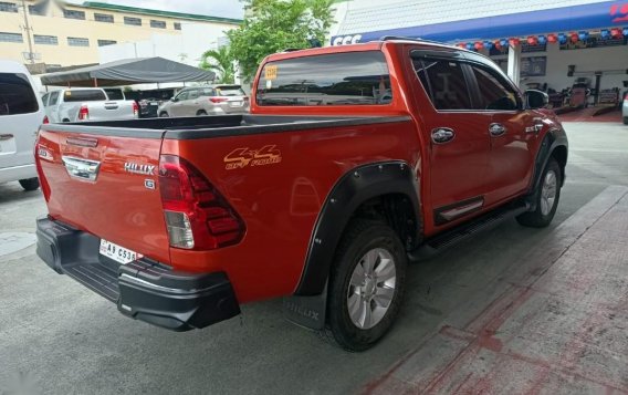 Selling Orange Toyota Hilux 2019 in Manila-3