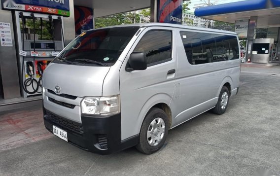 Silver Toyota Hiace 2019 for sale in Manila-2