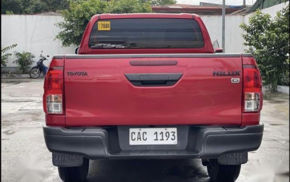 Red Toyota Hilux 2017 for sale in Automatic-3