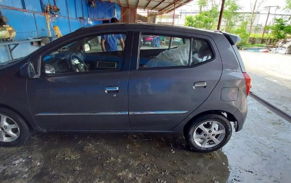 Sell Grey 2014 Toyota Wigo in Cainta-6