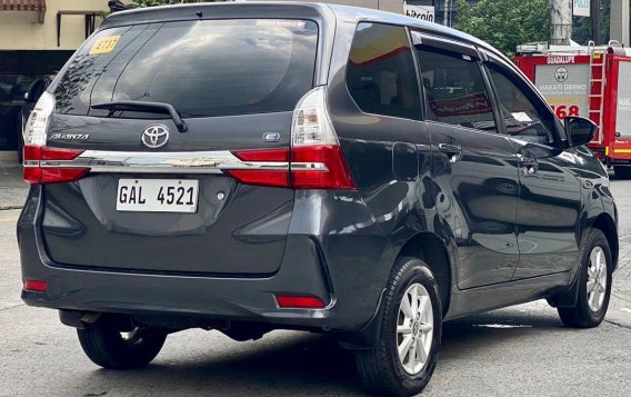 Selling Black Toyota Avanza 2019 in Makati-8