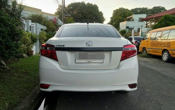 White Toyota Vios 2014 for sale in Quezon City-4