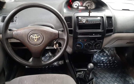 Red Toyota Vios 2004 for sale in Quezon City-5