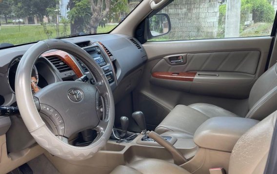 Selling Grey Toyota Fortuner 2010 in Angeles-5