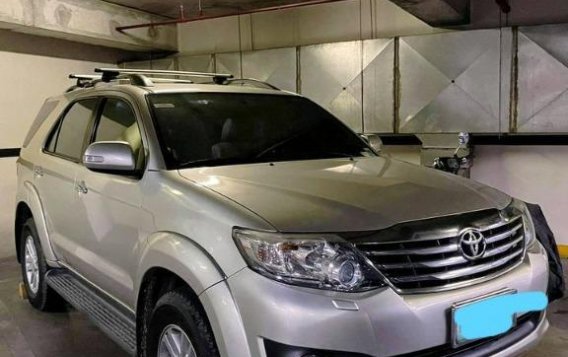 Selling Silver Toyota Fortuner 2013 in Taguig-9