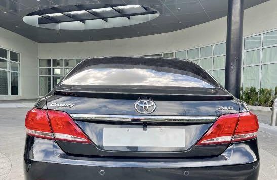 Selling Black Toyota Camry 2010 in Manila-3