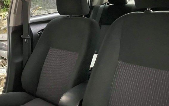 Selling Silver Toyota Vios 2019 in Antipolo-5