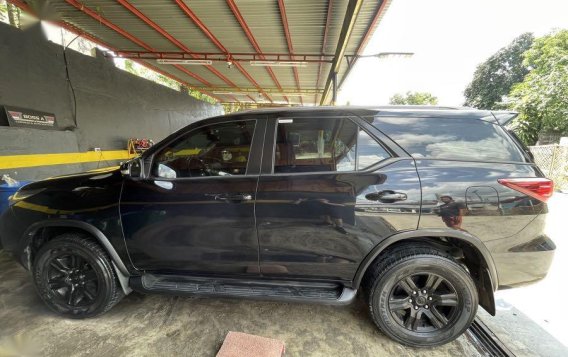 Black Toyota Fortuner 2016 for sale in Manila-4