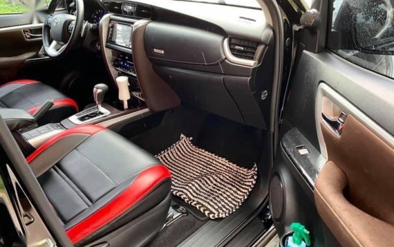 Black Toyota Fortuner 2019 for sale in Parañaque-5