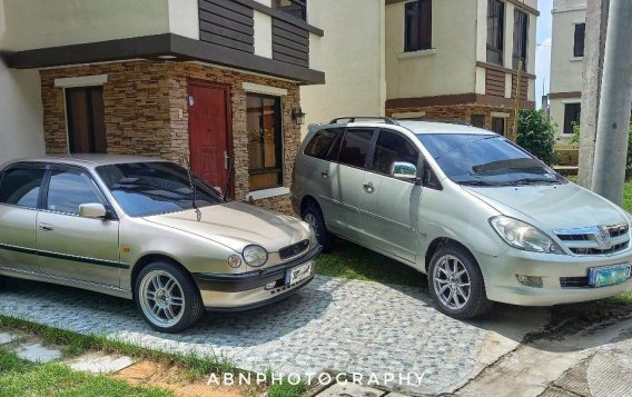 Selling Pearl White Toyota Innova 2006 in Muntinlupa-2