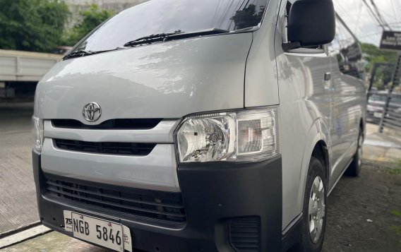 Selling Brightsilver Toyota Hiace 2021 in Quezon-1