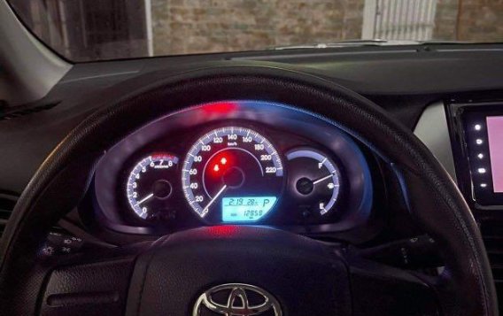 Selling Silver Toyota Vios 2019 in Antipolo-4