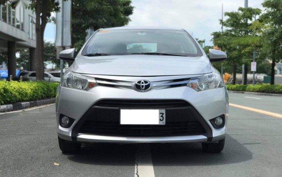 Selling Brightsilver Toyota Vios 2018 in Makati