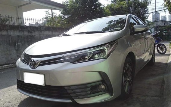 Sell Silver 2017 Toyota Corolla altis in Makati-2