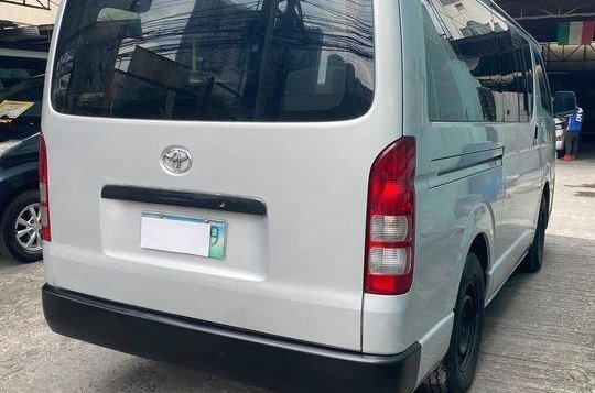 Selling Silver Toyota Hiace 2011 in Makati-7