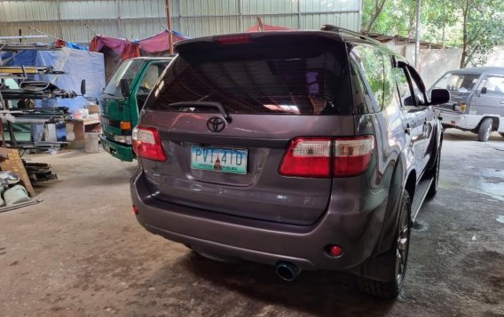 Silver Toyota Fortuner 2010 for sale in Rizal-4