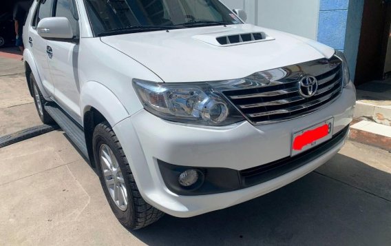 Selling White Toyota Fortuner 2014 in Imus-1