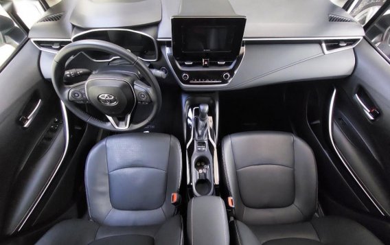 Pearl White Toyota Corolla Altis 2020 for sale in Automatic-6