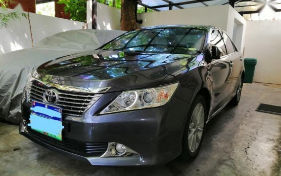 Grey Toyota Camry 2014 for sale in Manual-4