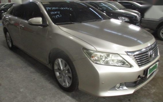 Silver Toyota Camry 2015 for sale in Makati-1