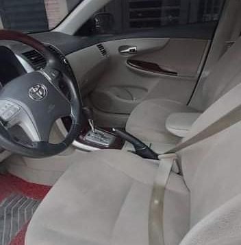 Sell Silver 2011 Toyota Corolla Altis in Taguig-5