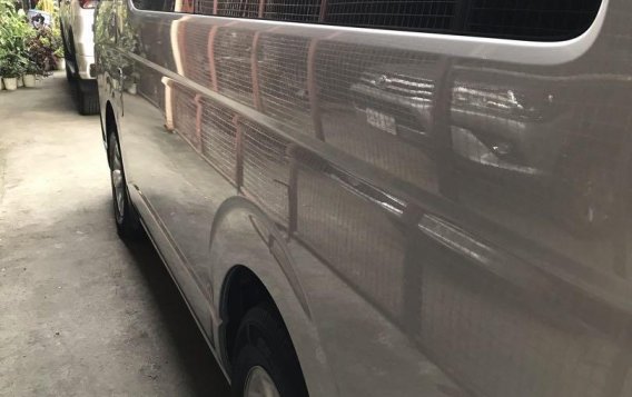 Selling Silver Toyota Hiace 2015 in Caloocan-2