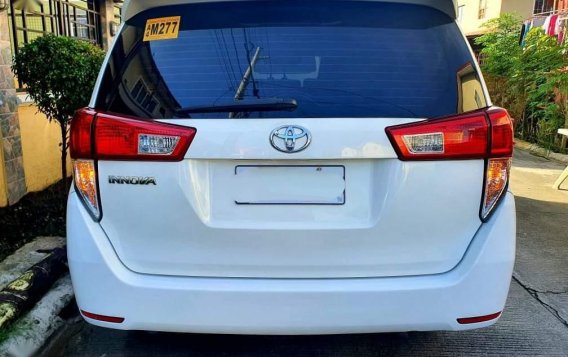 Sell White 2018 Toyota Innova in Santa Rosa-3