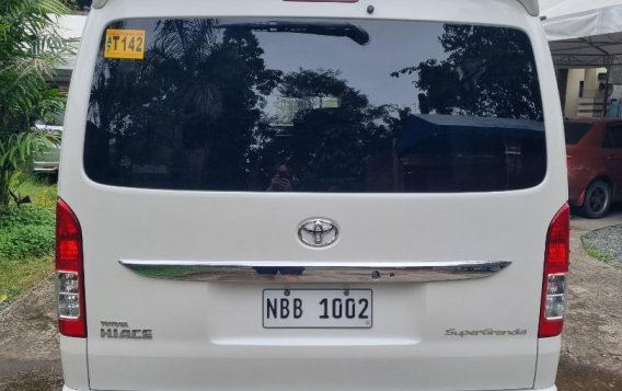 Pearl White Toyota Hiace 2019 for sale in Automatic-4