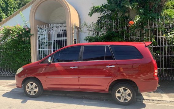 Red Toyota Innova 2006 for sale in Automatic-1
