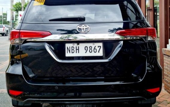 Sell Black 2019 Toyota Fortuner in Cainta-6