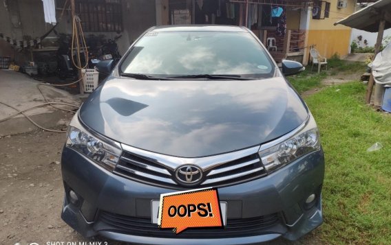 Grey Toyota Corolla altis 2015 for sale in Automatic-2