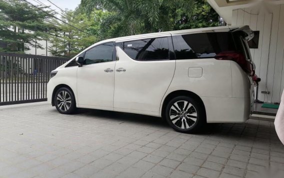 White Toyota Alphard 2019 for sale in Las Piñas-1