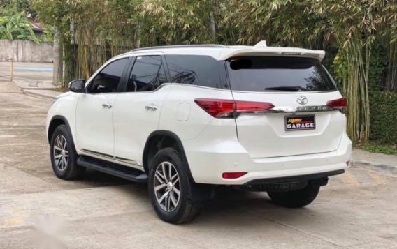 Selling Pearl White Toyota Fortuner 2019 in Quezon City-2