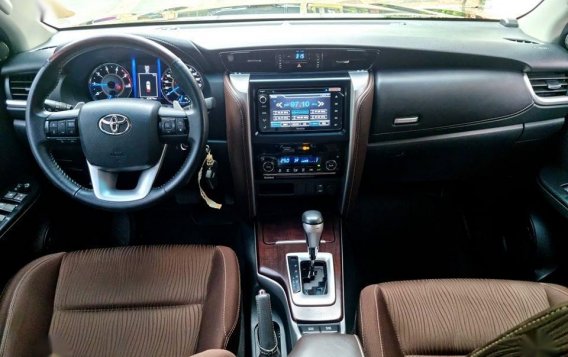 Sell Black 2019 Toyota Fortuner in Cainta-3