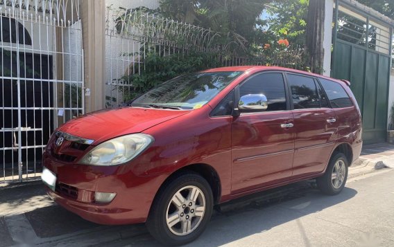 Red Toyota Innova 2006 for sale in Automatic