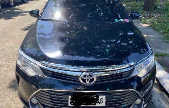 Sell Black 2015 Toyota Camry in Muntinlupa