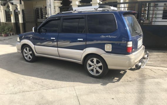 Selling Blue Toyota Revo 2001 in Rosario-1
