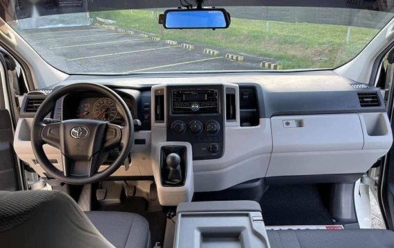 Pearl White Toyota Hiace 2020 for sale in Las Piñas-7