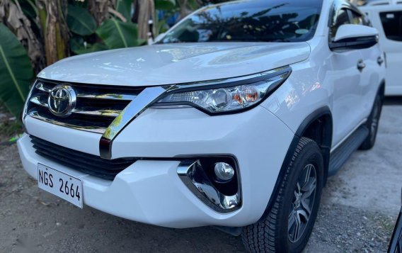 Selling White Toyota Fortuner 2020 in Quezon-3