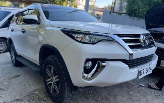Selling White Toyota Fortuner 2020 in Quezon-1