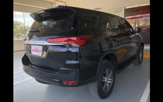 Selling Black Toyota Fortuner 2021 SUV at 8771 -8
