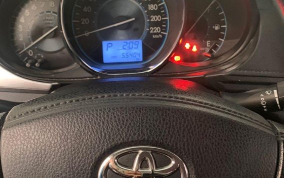 Selling Brightsilver Toyota Vios 2015 in Mandaluyong-5