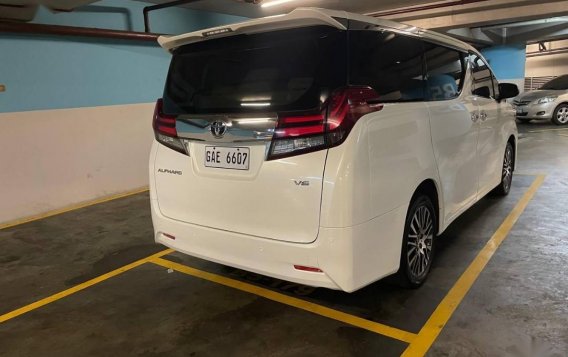 Selling Pearl White Toyota Alphard 2018 in Pateros-5