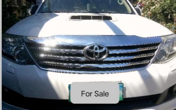 Selling White Toyota Fortuner 2013 in Tarlac-1