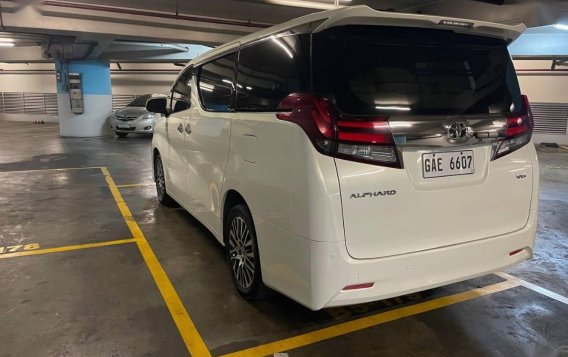 Selling Pearl White Toyota Alphard 2018 in Pateros-2