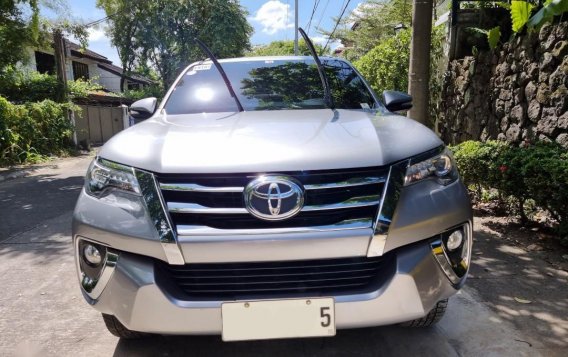 Selling Pearl White Toyota Fortuner 2017 in Quezon-1