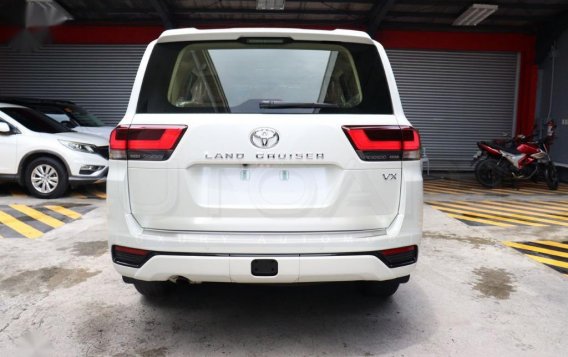 White Toyota Land Cruiser 2022 for sale in Quezon-5