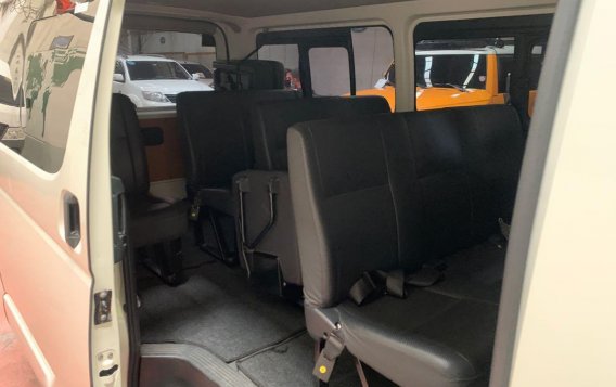 Selling Pearl White Toyota Hiace 2020 in San Juan-4