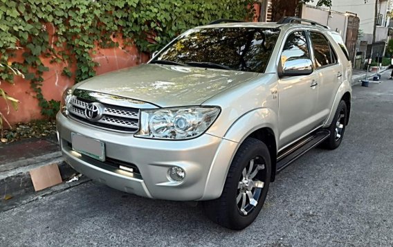 Silver Toyota Fortuner 2010 for sale in Automatic